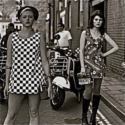 sweetgirlsofska's tweet photo. Recordando esta moda Two Tone
#sweetgirlsofskafashioncollection #SweetGirlsofSka
#Ska #Checkeredtshirt #Checkeredfashion #Twotonefashion #Twotone #Damero #Ajedrez #WomeninSka #SkaGirls #RudeGirls #Skafashion #Aesthetic #Skashirt #Checkeredclothes #Checkeredshirt #Skatotebag https://t.co/XTu0Yie4om