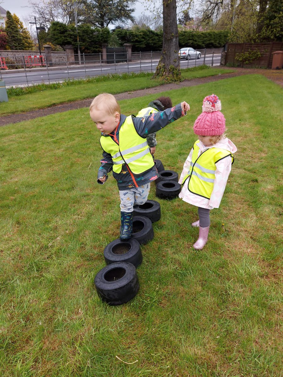elpestza's tweet photo. The children used the small tyres, to build, roll and climb. Lots of mathematical language, language development and team work. Outdoors is always best. @otdrclassrooms #OutdoorClassroomDay https://t.co/0ubVcgVWC8
