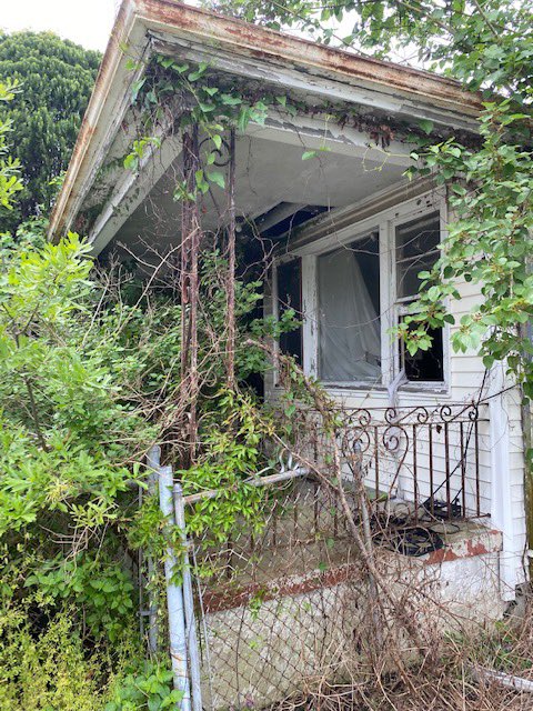CityOfNOLA's tweet photo. Big win on a blighted property at 1335 Telemachus St!
We are still moving full speed ahead with blight removals!
To report a blighted property, please call 311 or go to https://t.co/g9RKwhc766.
#CleanUpNOLA https://t.co/0FJWHfxBwA