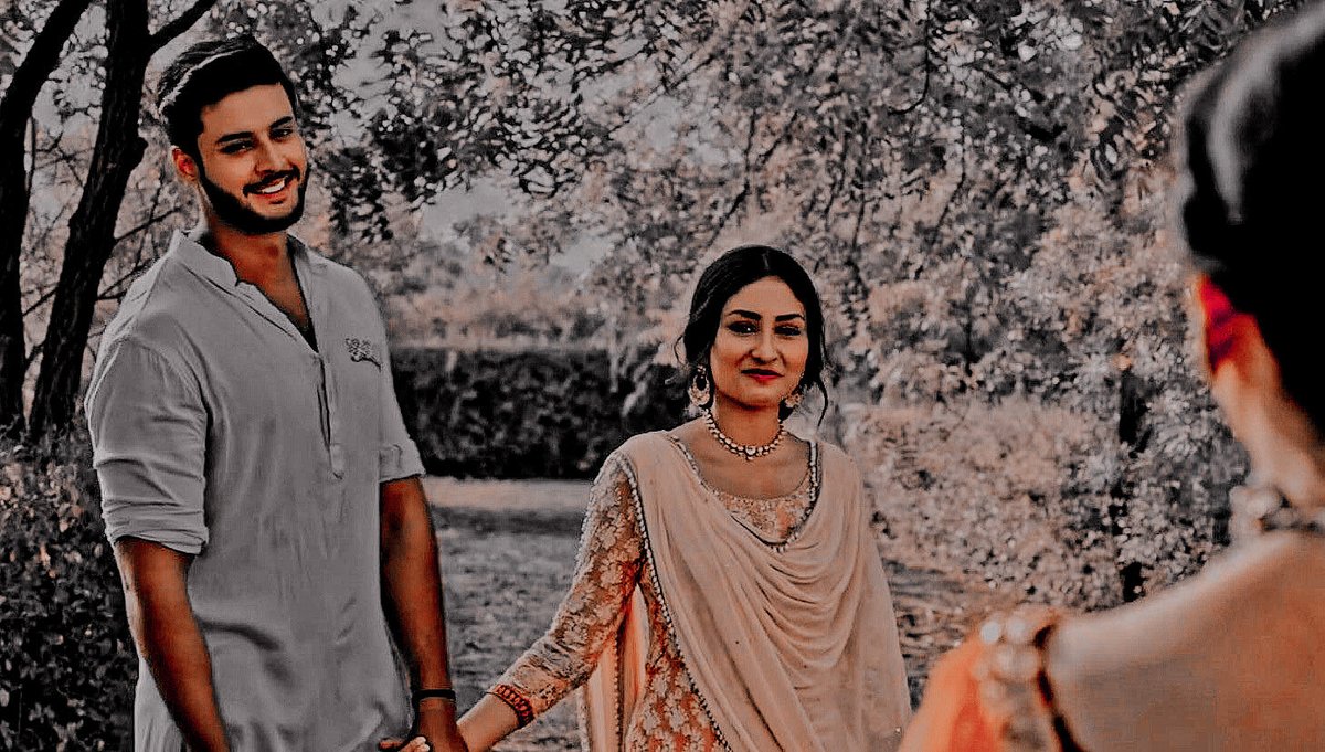 dreamee_'s tweet photo. POV: Uday and Randheer planned a surprise picnic for Vashma & Amrit who were missing each other from last 6 months and unable to meet due to their work commitments in Bombay & Delhi respectively.
#KyunUttheDilChhodAaye #Vashmay #AmDheer #Vashrit #udrit https://t.co/pd0kR7YoCK