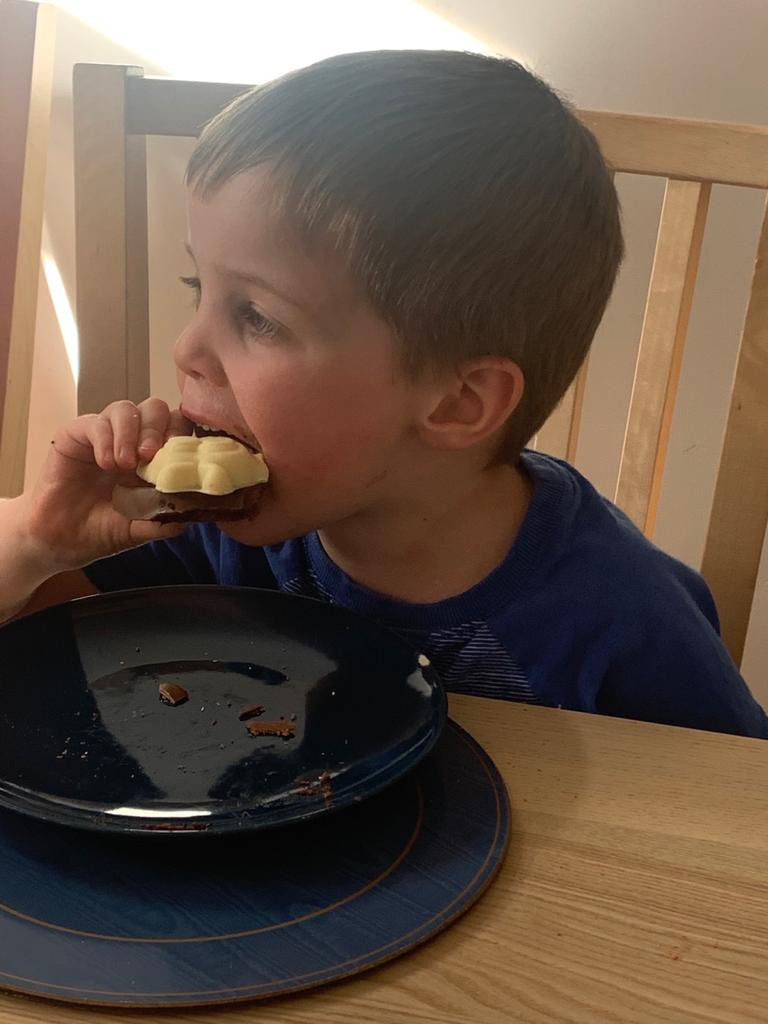 57chestnuts's tweet image. @AldiUK Someone’s enjoying his Cuthbert cake! #FreeCuthburt