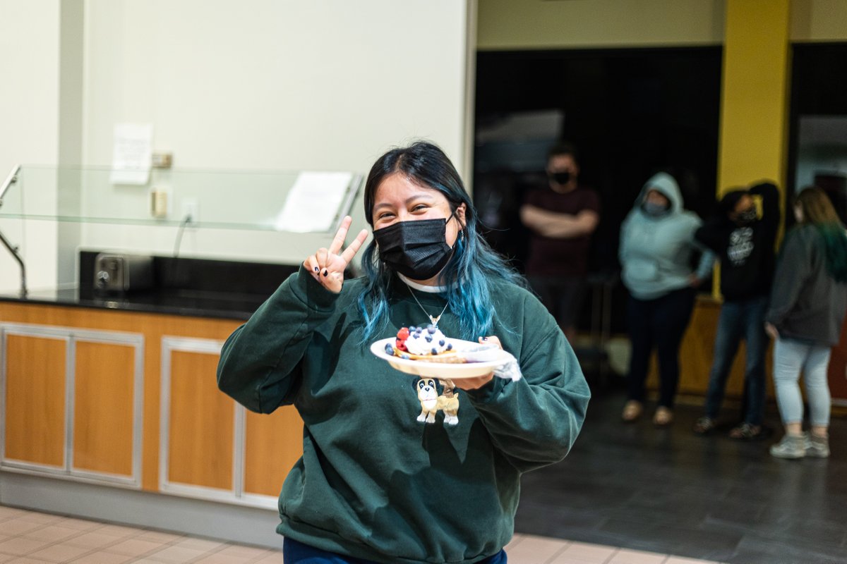 concordiatx's tweet photo. #ThrowbackThursday to Finals Fuel Up hosted by @ctxstudentlife!

If you ask us, pancakes taste better at night. Who else agrees? #CTXsocial 🥞 https://t.co/5HdEIYGSE9