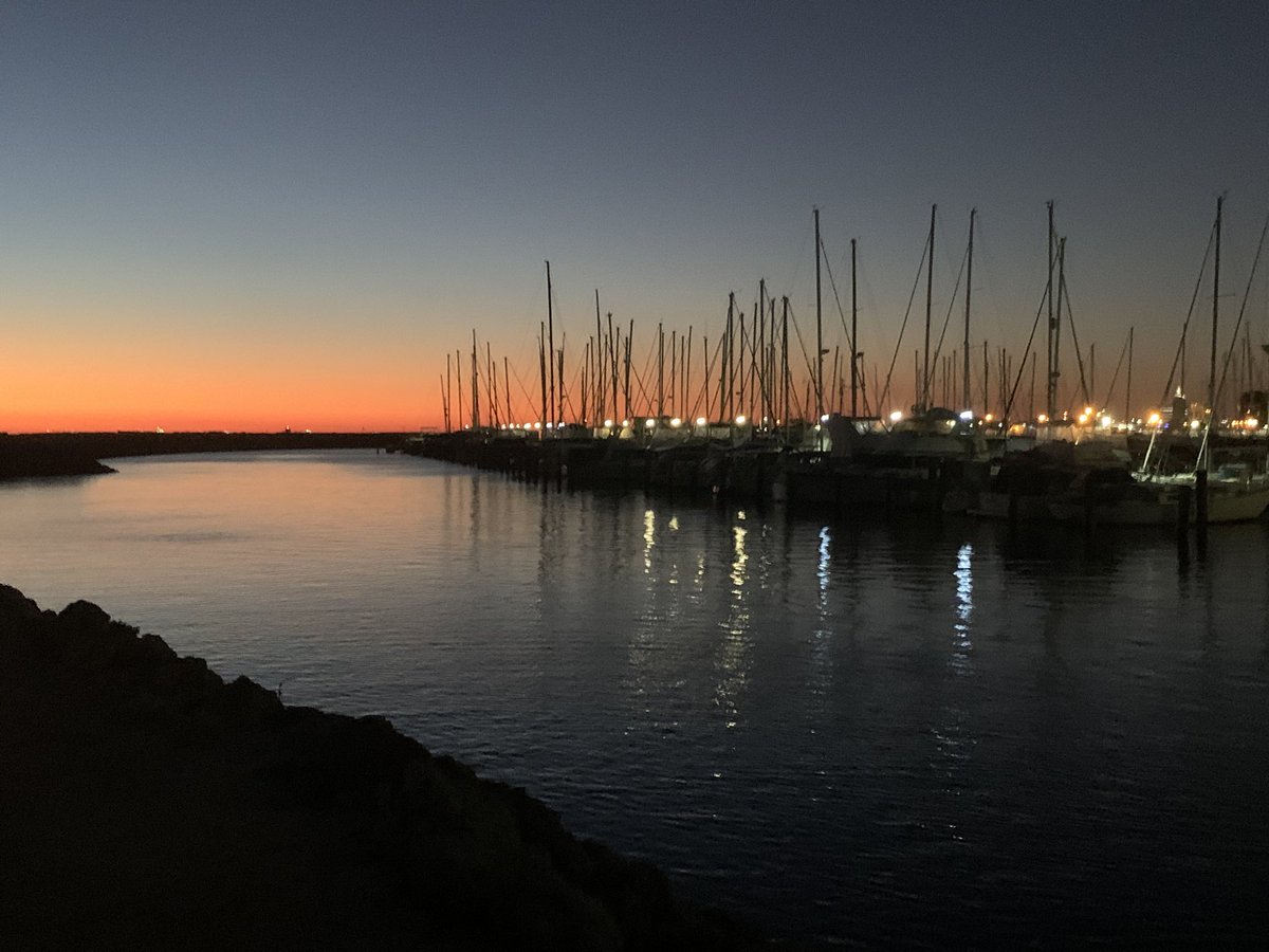 Alain27297154's tweet photo. Nice sunset Western Australia https://t.co/ect5rXJHsY