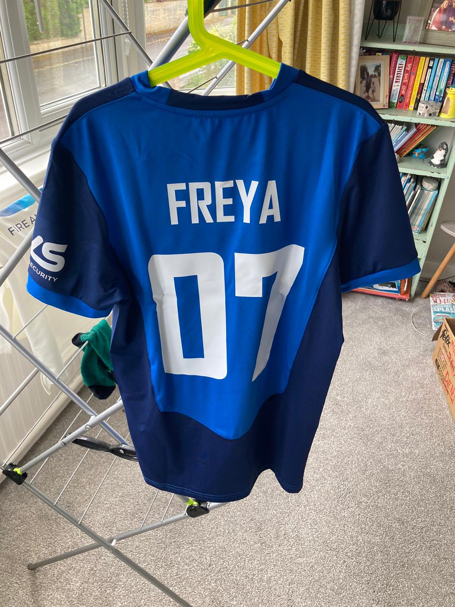 Backwell Flax Bourton CC (@bfbcc) on Twitter photo Great to see the new Flax Fire Girls top arrive from <a href="/LogoWorksLtd/">Logo Works Ltd</a> great job! Get in touch with <a href="/robtaffinder/">Robert Taffinder</a> if you want to get involved <a href="/SCCCWomenGirls/">Somerset CCC Women & Girls</a> <a href="/SomCricketFDN/">Somerset Cricket Foundation 🏏</a> <a href="/SomersetCCC/">Somerset Cricket</a> @_WesternStorm <a href="/BGSBristol/">BristolGrammarSchool</a> <a href="/Clifton_College/">Clifton College</a> <a href="/BadmintonSchool/">Badminton School</a> <a href="/Backwell_PE/">Backwell PE</a> #thisgirlcan #uptheflax Great to see the new Flax Fire Girls top arrive from <a href="/LogoWorksLtd/">Logo Works Ltd</a> great job! Get in touch with <a href="/robtaffinder/">Robert Taffinder</a> if you want to get involved <a href="/SCCCWomenGirls/">Somerset CCC Women & Girls</a> <a href="/SomCricketFDN/">Somerset Cricket Foundation 🏏</a> <a href="/SomersetCCC/">Somerset Cricket</a> @_WesternStorm <a href="/BGSBristol/">BristolGrammarSchool</a> <a href="/Clifton_College/">Clifton College</a> <a href="/BadmintonSchool/">Badminton School</a> <a href="/Backwell_PE/">Backwell PE</a> #thisgirlcan #uptheflax