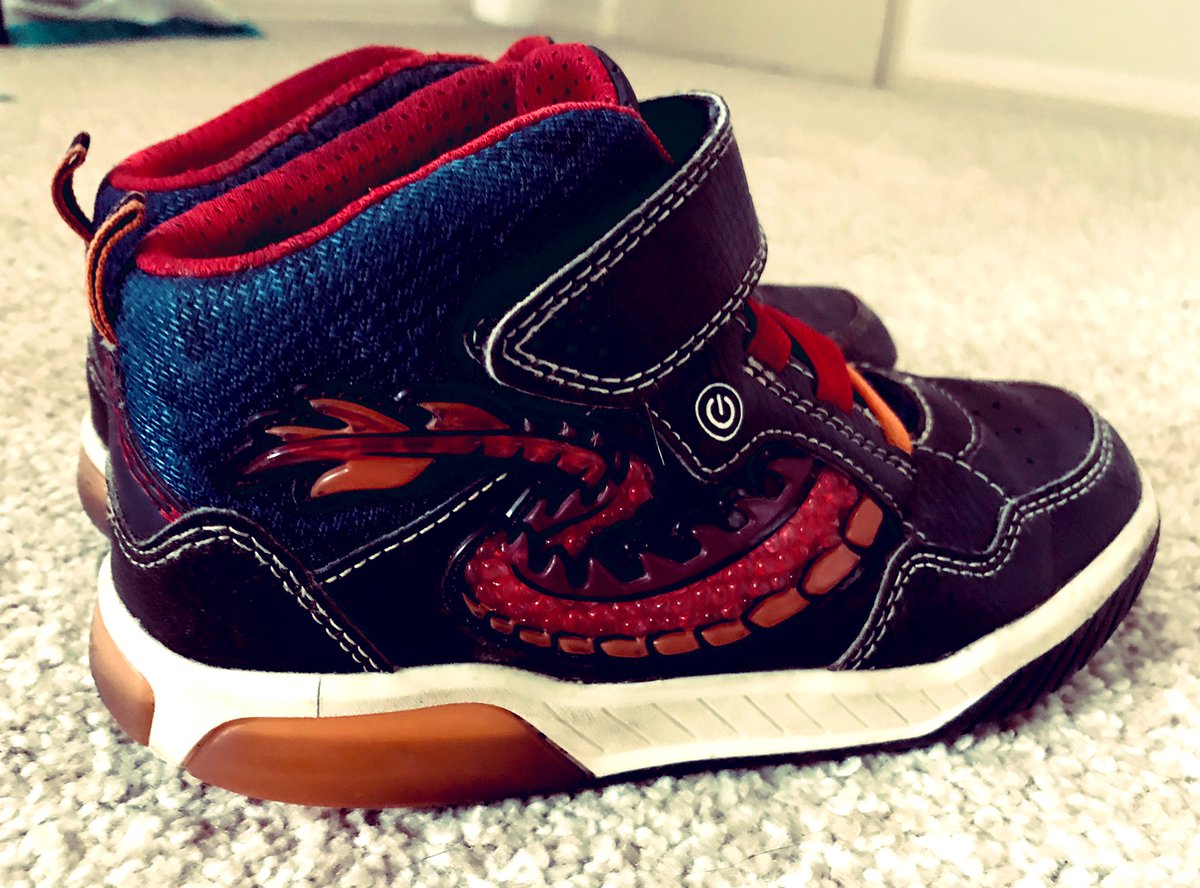 DrSimoneOT's tweet image. Came across these in Spring clean. They were the last Christmas present we chose together for our boy #Christmas2019 - we saw them as we left the shop and both loved them. I miss making decisions together. I feel so sad that he’s growing up without you ❤️. #thingswedidtogether