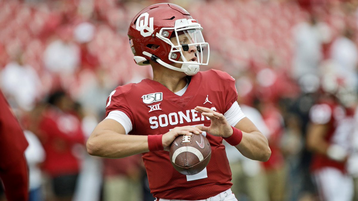 PFF_College's tweet photo. Odds to win the Heisman, per @DKSportsbook
Spencer Rattler: +550
D.J. Uiagalelei: +600
Bryce Young: +800
JT Daniels: +1200
Who will take home the Heisman the season? https://t.co/e1UCeUoxfA