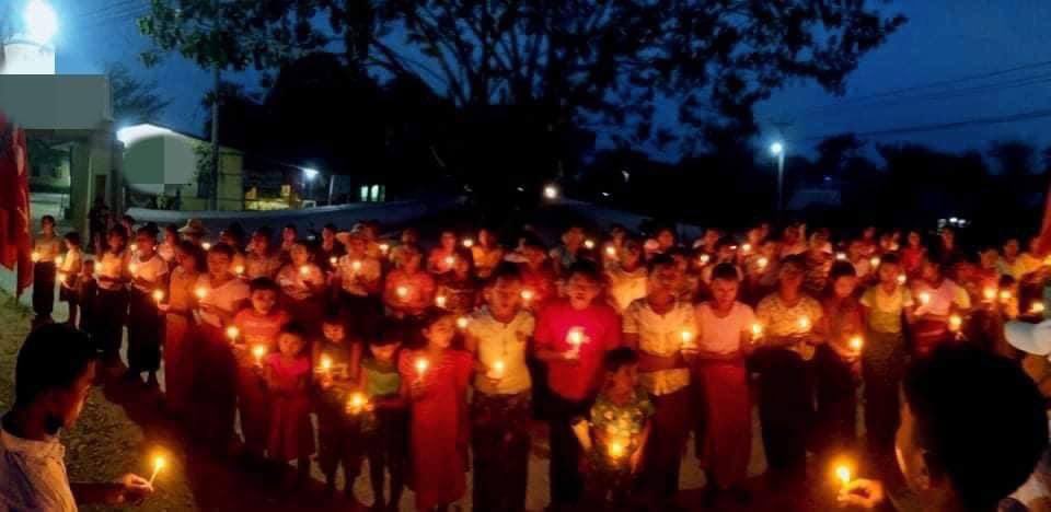 Protest continues in Wetlet, despite the junta’s brutal suppression. #WhatsHappeningInMyanmar  #May20Coup  #MindatIDPCamp