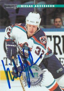 RealIslesICENET's tweet photo. #HBD to former #isles LW Niklas Andersson who turns 50 today!! Niklas scored 29 🚨 &amp; 50 🍎 for 79 pts &amp; had 77 PIM from 1995-96 to 1996-97. He is a native of Kungalv, Sweden. #lgi #nhl #90s #islanders #nyislanders #nyisles #niklasandersson https://t.co/7YgmiayGan