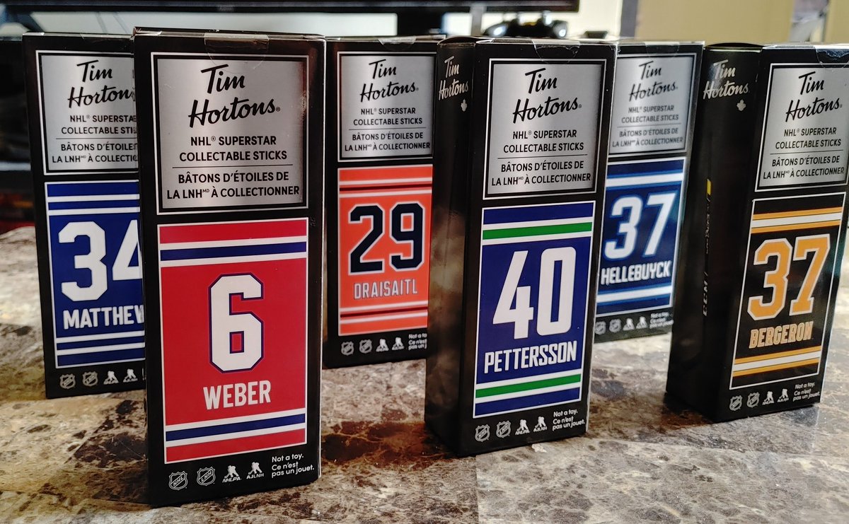 6SProductions's tweet image. @TimHortons @NHL #MiniSticks