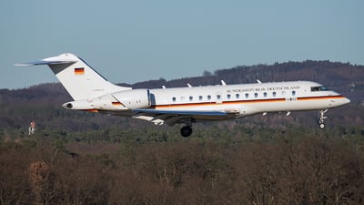 scan_sky's tweet photo. German Air Force - Bombardier Global 6000 - 14+02 - #GAF676
Departed From Ben Gurion Intl Airport ๐ฎ๐ฑ
Most Likely Linked To German Foreign Minister Heiko Maas Visit To #Israel ๐ฎ๐ฑ To Meet With PM Benjamin Netanyahu & Other Ministers To Discuss The Israel-Palestinian Crisis. https://t.co/Ruu6vWMKBO
