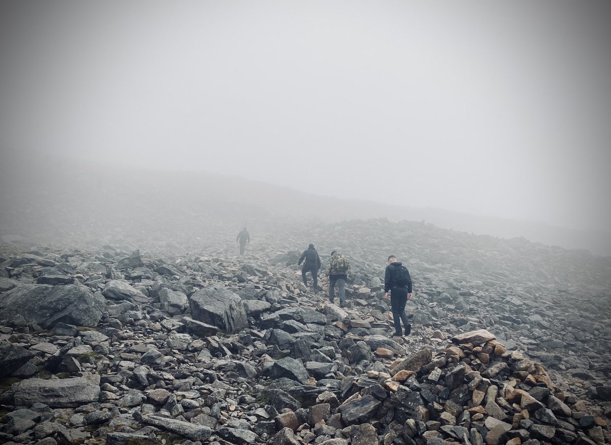 BCL84342894's tweet photo. ⚡️Developing the STRIKE Mindset⚡️

Today, in some pretty challenging
conditions, L (Néry) Bty climbed the highest peak in England whilst testing the resilience, agility, robustness and self-reliance of its personnel.  

🏔💨🌨❄️🥶🏔 @3RHA https://t.co/0Kw8HOWlkO