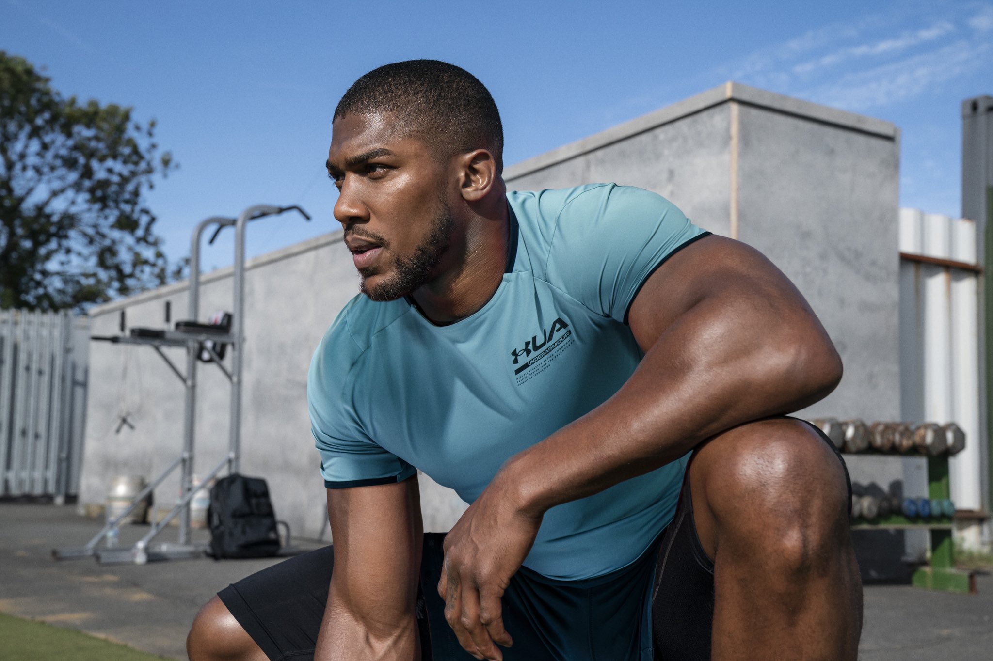 Anthony Joshua on Twitter: "Cool with it. @UnderArmour iso-chill 🥶 https://t.co/ARTQOA4OAX" / Twitter