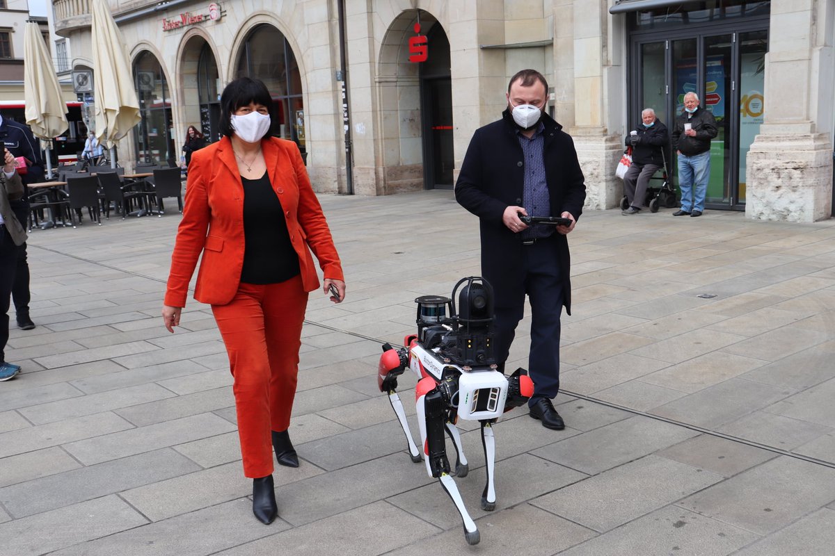 SecurityRobotix's tweet image. Der Security Robotalk – jede Woche das, was die Sicherheitsbranche bewegt.
#006: Security Robotics ist auf Europa-Kurs
security-robotics.de/de/pressemeldu… @MarionWalsmann
#Robotics #SecurityRobotics #Security #MachineLearning #KI #AI #RPA #BostonDynamics #EU #EuropeanParliament