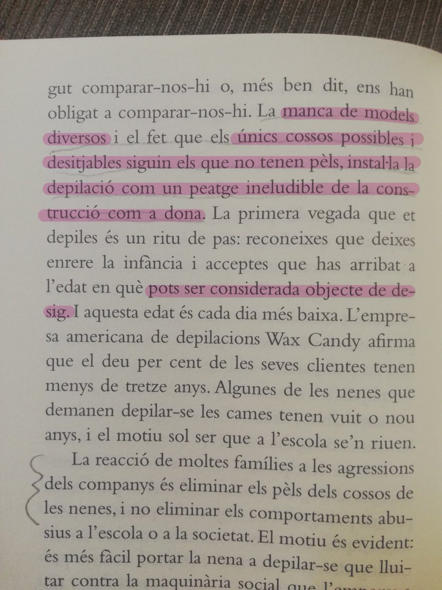 paula💣 tweet media