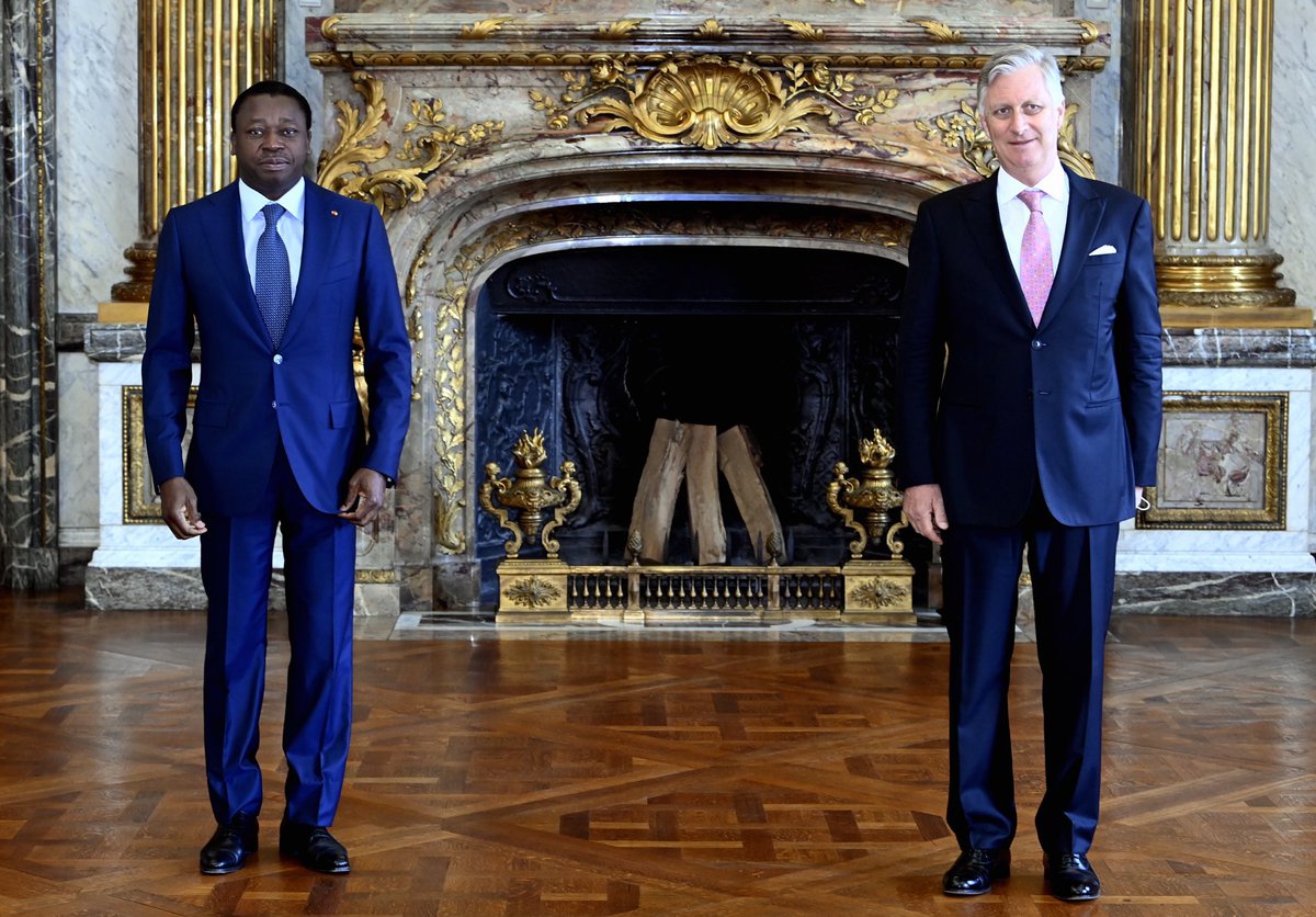 XavierLeblanc16's tweet photo. Ce 20 mai 2021, Son Excellence Monsieur @FEGnassingbe, Président de la République Togolaise 🇹🇬 a été reçu en audience au Palais de Bruxelles 🇧🇪 par Sa Majesté le Roi Philippe @MonarchieBe. Un moment très privilégié de la relation bilatérale entre nos pays 🇹🇬🇧🇪 dont je me réjouis. https://t.co/kFByx73Y6z