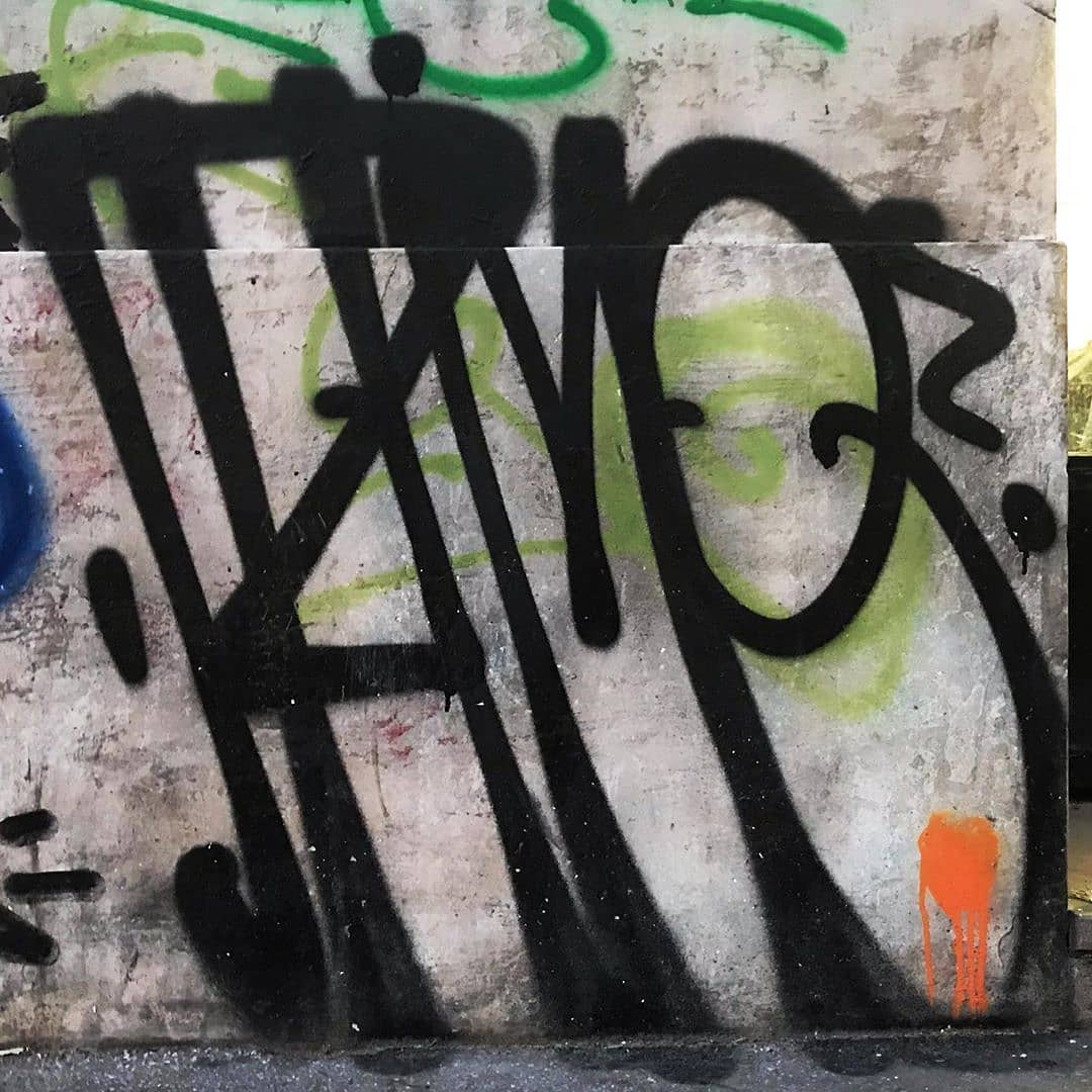 handstyler's tweet photo. lil' corner hitter by Rime (@rime_msk), via @graffit.ink
#rime #rimemsk #handstyle #graffiti https://t.co/ctVLPPMiim