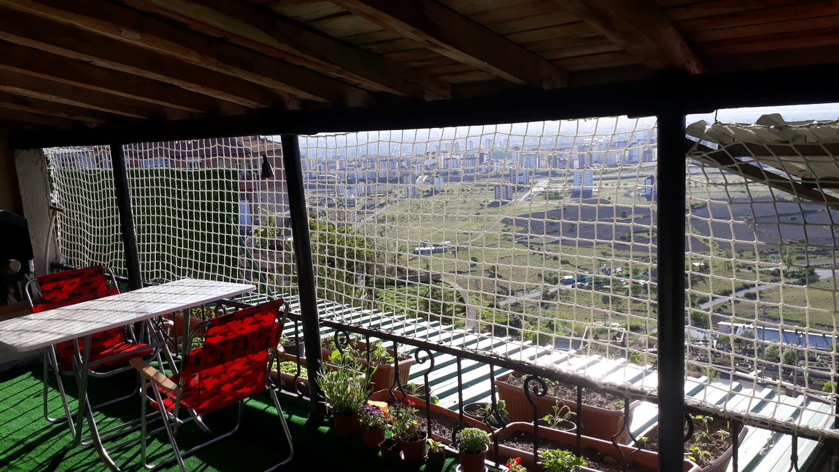 Akdefile's tweet photo. AKDE file ile seyirlik manzaranın tadını çıkarın☺️Melikgazi Kayseri 
Balkon Koruma Filesi 👍✨
#balkon #file #kayseri #melikgazi #manzara #instagram #Twitter https://t.co/uFj20GzfqZ