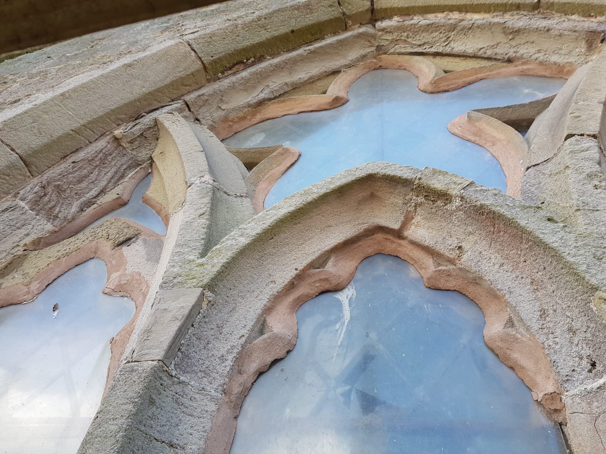 Some one was really pleased with their glass protection/double glazing 🤦 glad to see that gone today. The church has been illuminated ☀️