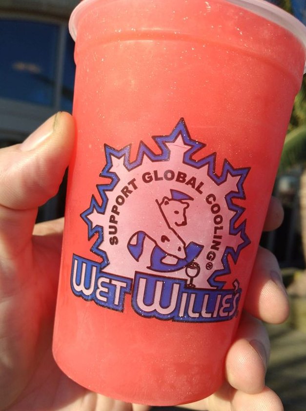 Looking for the best place for frozen cocktails in Atlantic City? Visit Wet Willie's on the boardwalk and choose from over 15 daiquiri flavors. 
Check out our drink menu at wetwillies.com

#doac #acnightlife #visitnj