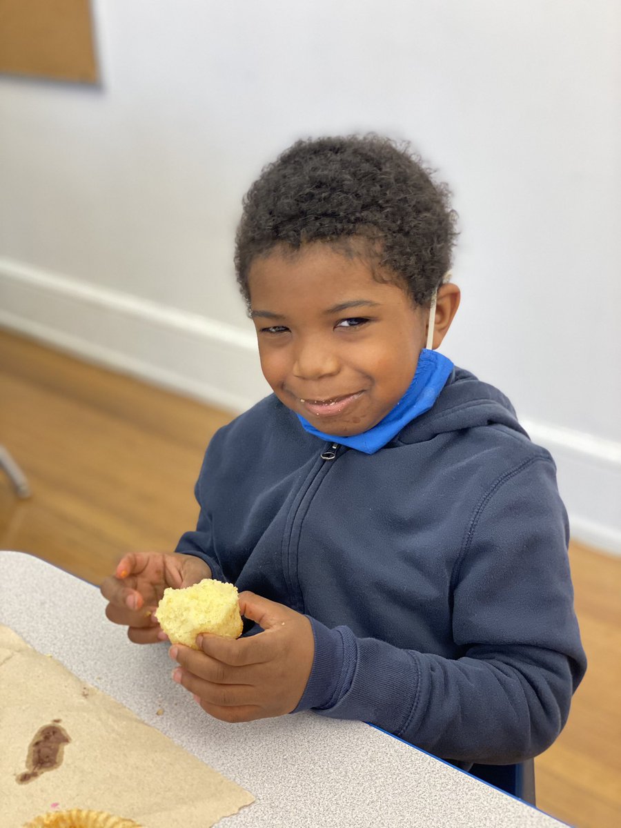 Cupcakes always make us smile 😊