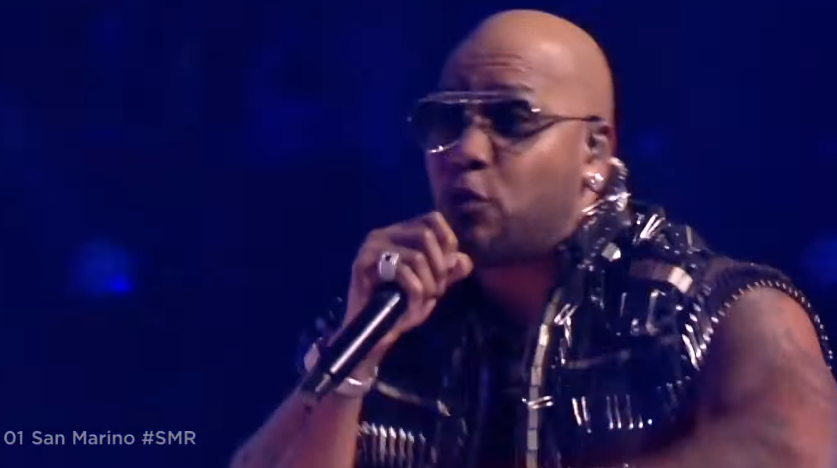 euromovidas's tweet photo. Flo Rida en escena, nuestros 'yo' de 2011 están colapsando. 

#Eurovision #EuroSemi2 https://t.co/3CfEp0P1Mg