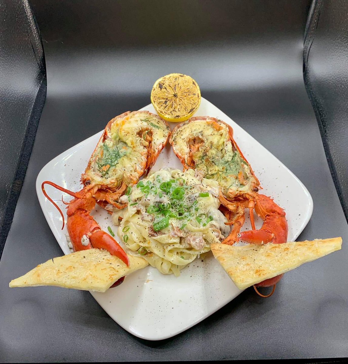Billy's Seafood tweet media