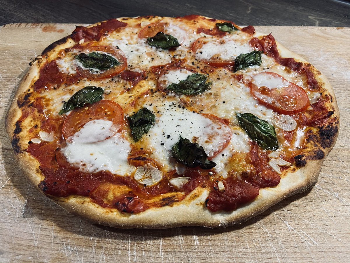 This evening I made Pizza Napoletana, but rather than using a recipe I used Commission Regulation (EU) No 97/2010 of 4 February 2010 entering a name in the register of traditional specialities guaranteed [Pizza Napoletana (TSG)]. eur-lex.europa.eu/LexUriServ/Lex…