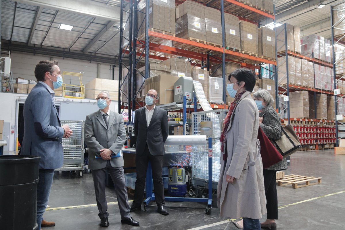 Prefet63's tweet photo. #LeSaviezVous❓
Depuis 2020, ttes les entreprises de +50 salariés doivent calculer et publier leur Index de l'égalité professionnelle entre hommes et femmes, chq année, au 1er mars. 
👉Échanges avec @babymoov sur leurs bons résultats en la matière, sur leurs activités et projets https://t.co/IrwY6YL9VV