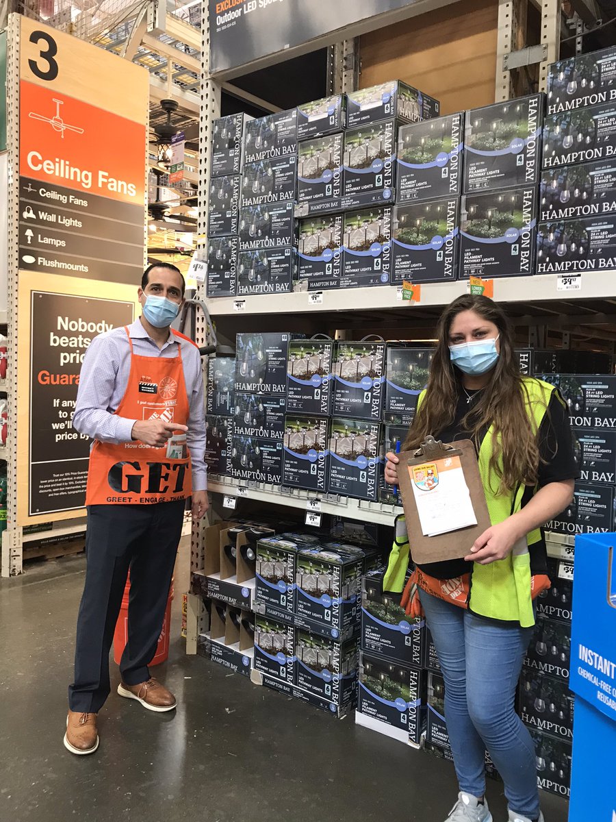 Jimmy Torres (@torres_jimmy01) on Twitter photo Allen recognizing Brittany D31 for doing a great job with Curbside!! <a href="/MejutoAllen/">Allen Mejuto</a> <a href="/THDLuisC/">Luis Cardenas</a> <a href="/THDKami/">Kami T.</a> @Shernae_L <a href="/SteenburgenJeff/">Jeff Steenburgen</a> Allen recognizing Brittany D31 for doing a great job with Curbside!! <a href="/MejutoAllen/">Allen Mejuto</a> <a href="/THDLuisC/">Luis Cardenas</a> <a href="/THDKami/">Kami T.</a> @Shernae_L <a href="/SteenburgenJeff/">Jeff Steenburgen</a>