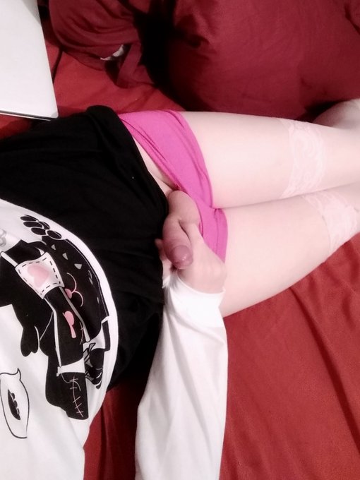 Basically, I'm horny... https://t.co/iVE7YWKFsb<a href="/tag/xhamster"class="tags"><span>#xhamster</span></a>