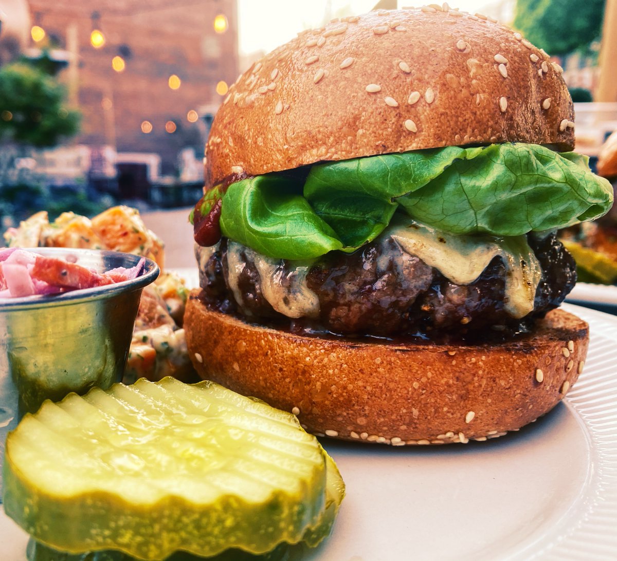 craigieonmain's tweet photo. It's the new CRAIGIE BURGER BUN! 🍔

Tony is super proud to have collaborated with Nicole from Clear Flour Bread (along w head baker Ryan &amp; his team)  on the newest edition of the Craigie Burger bun. [And other breads too, like the whole wheat miche pictured in the second photo.] https://t.co/MiD6uT2zL3