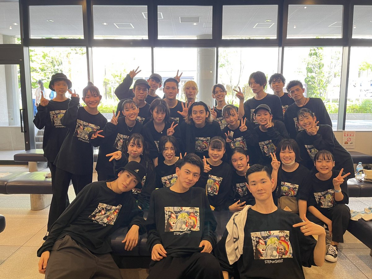 raiki_overstep's tweet photo. 先日行われたHOUSE PARTY2021のオンデマンド配信が本日からです‼️ナンバーからイントラによる2on2バトルまで見どころたっぷりです。是非配信チケットを購入してご視聴ください👁
https://t.co/NgyQpLMl9J
#overstepcrew #zuttodancestudio https://t.co/kUNdGeGbDh