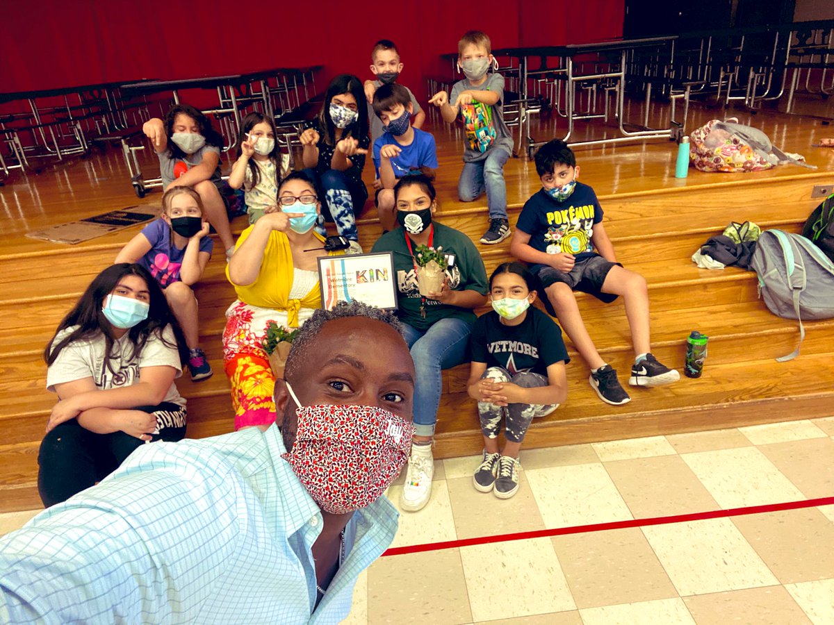 Celebrating the Wetmore KIN staff for being selected as one of <a href="/NEISDKIN/">NEISD Kids' Involvement Network</a> 20-21 Parent Choice recipients. Although this was a year of first, this team still went above and beyond for their students. #discoverKIN