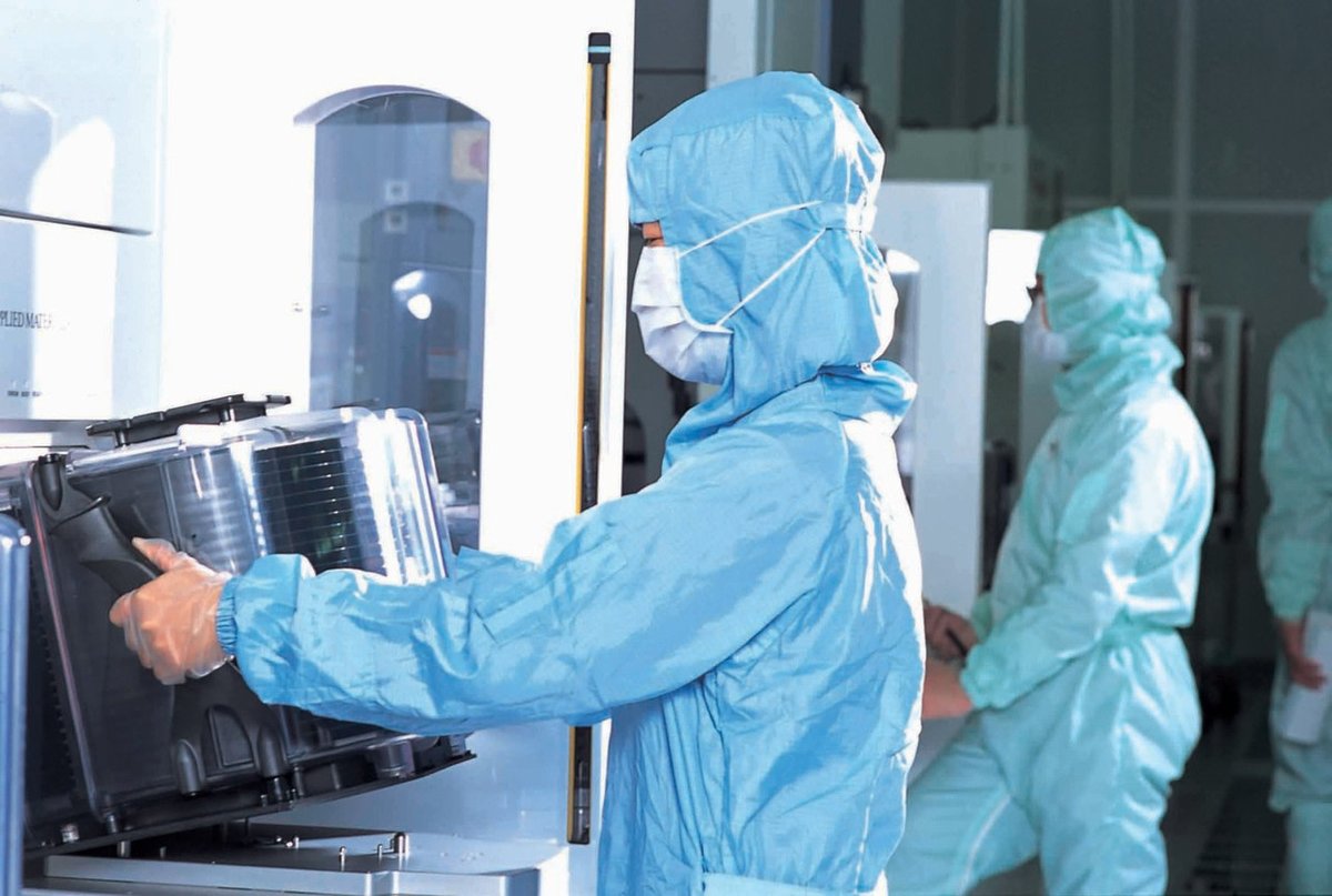 WPCareySchool's tweet photo. Experts say the announcement of a Taiwanese semiconductor manufacturing company coming to the Valley will trigger new growth in north Phoenix, spurring the region to become a new epicenter for high-wage jobs. https://t.co/4HXtUAoeNn via @AzNewsmedia #HighWage #NewGrowth https://t.co/1pEBCZBeNF