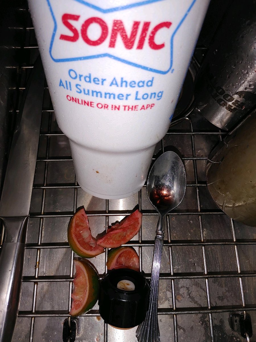 RepVal85's tweet image. Hey @sonicdrivein part of your #soda machine was in my cherry #limeade! It doesn&apos;t look too clean, either and I hope I don&apos;t get #sick. Ugh. Gross. What are you going to do about it?