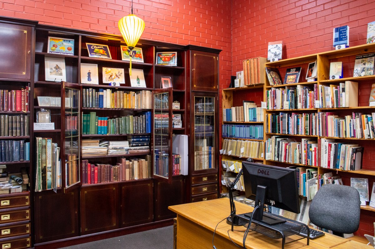 AsiaBookroom's tweet photo. Happy Friday! If you're looking for an escape from Canberra's cold weather come pay us a visit in our cozy den @AsiaBookroom https://t.co/U3nKbhP2q7