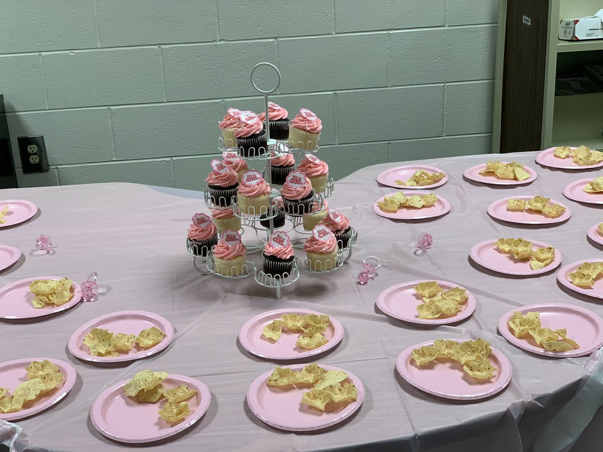 SilvermansStars's tweet photo. Feeling very blessed to be a Partee General!! What a wonderful surprise shower today from my wonderful team today! Love this community I’ve become a part of and can’t wait for more. @Partee_PTA #parteegenerals #partee https://t.co/9Bgb7PIRcj