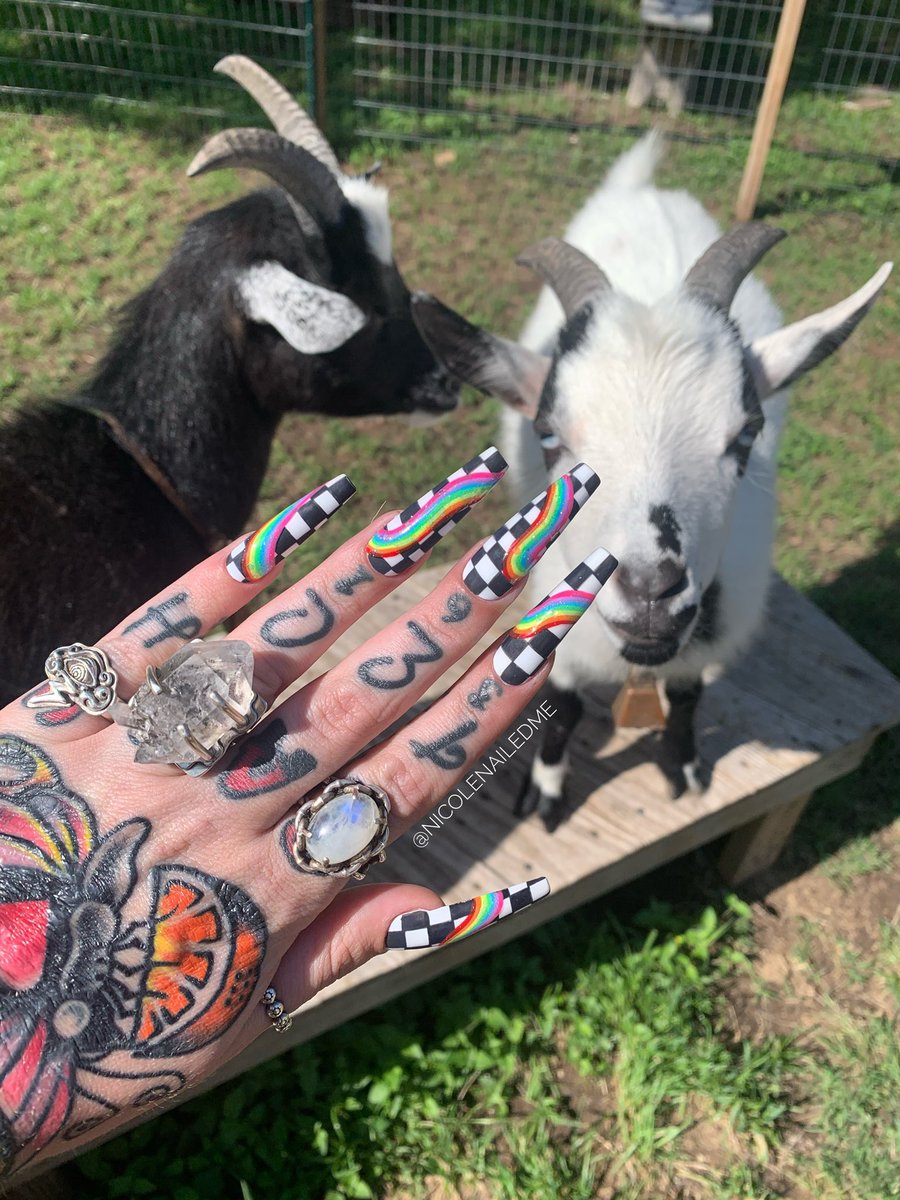 Today was a good day for #nails 💅🏻 #freshset