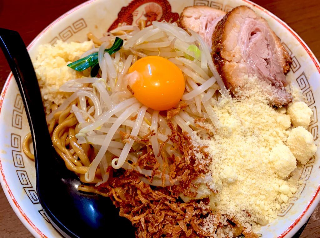 おはよう御座います☂️ 満腹保証の豚山へ！ ニンニクマシマシ、みんな