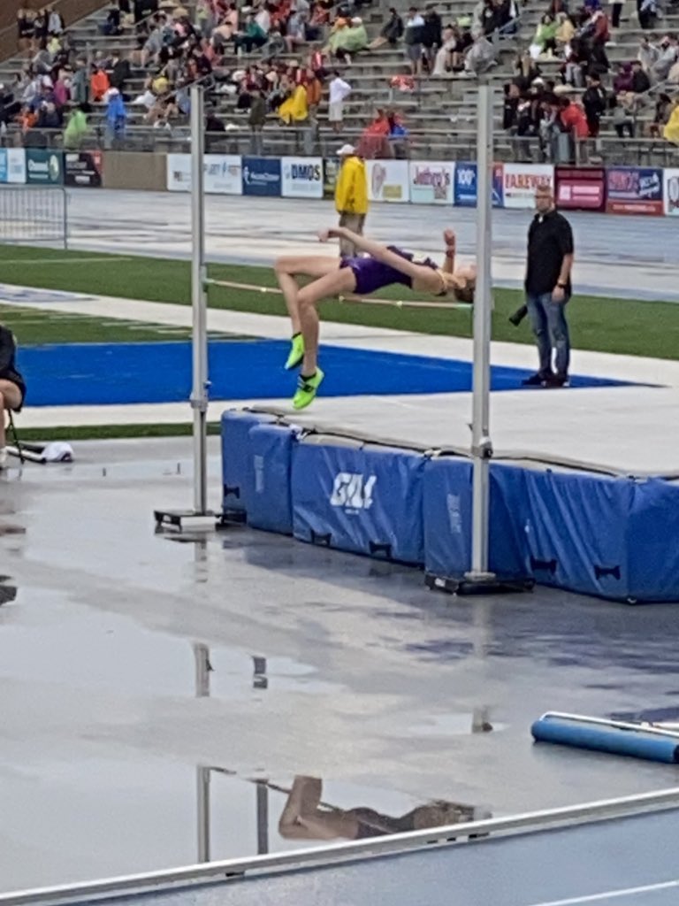 Waukee Girls T&F tweet media