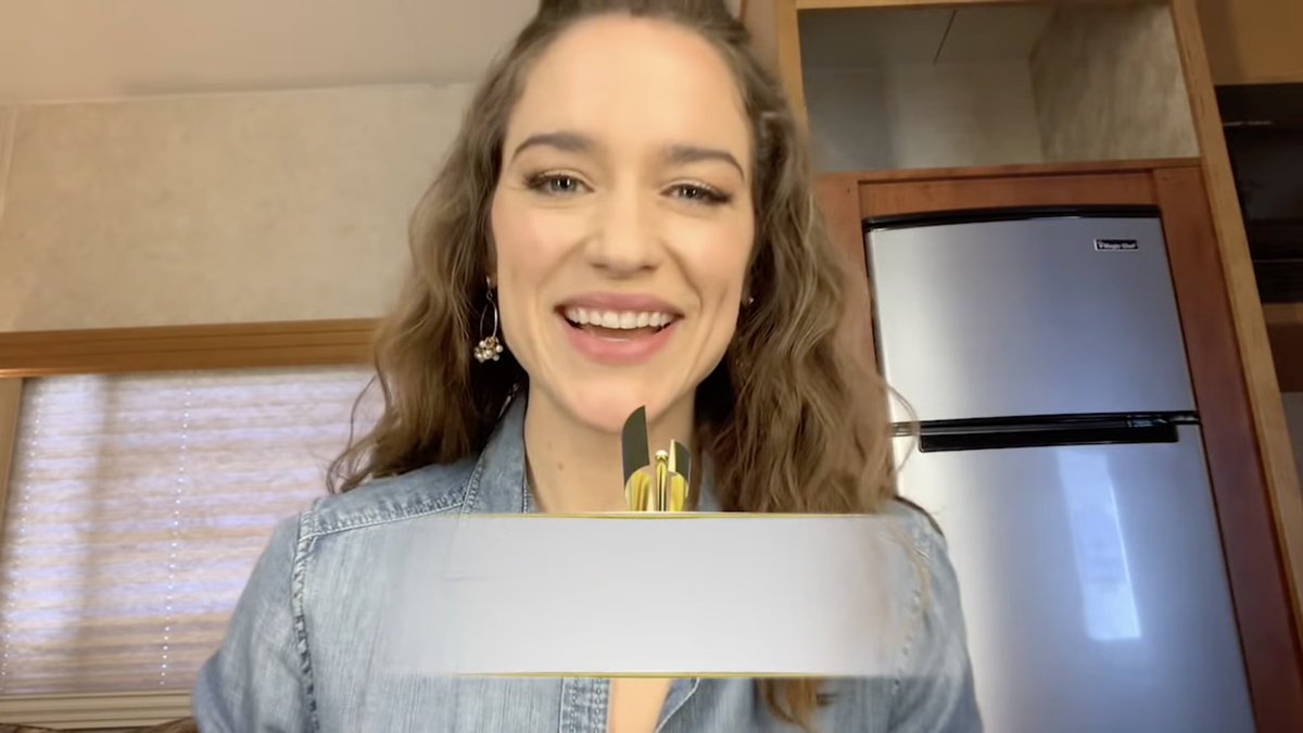 tarashaught's tweet photo. WE DID IT!!!! #WynonnaEarp #BringWynonnaHome https://t.co/iN6XykmLij