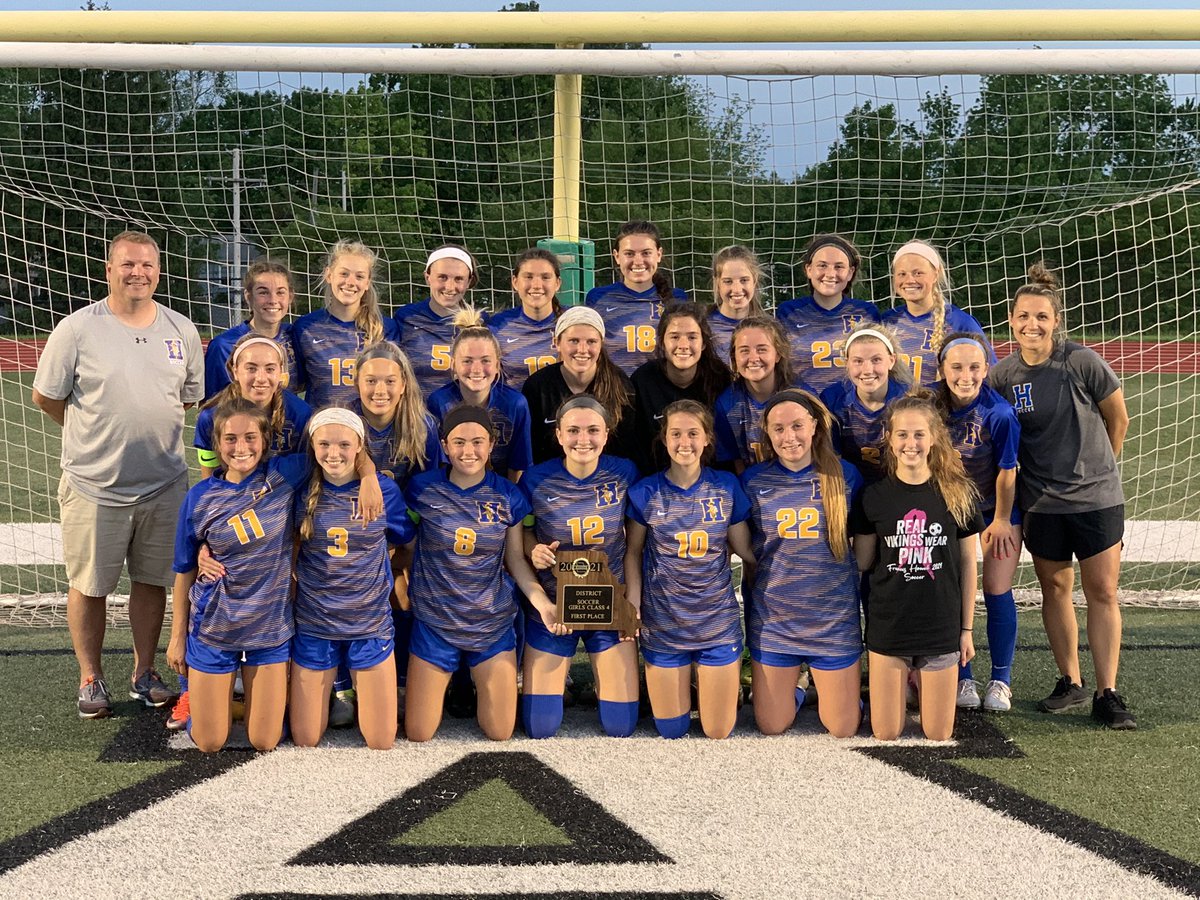 FHVikings's tweet photo. Here they are! Your District Champions! Congrats to Coach Demling and our Vikings! https://t.co/fGDr4d0Cm2