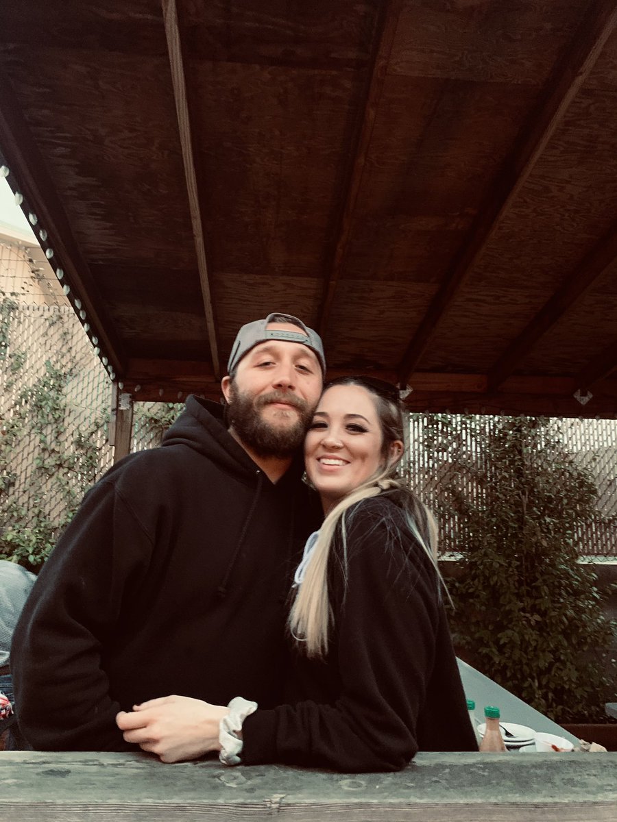 brentjames20's tweet photo. You're a picture of strength, grace and beauty. ❤️ https://t.co/FzR64sndI4