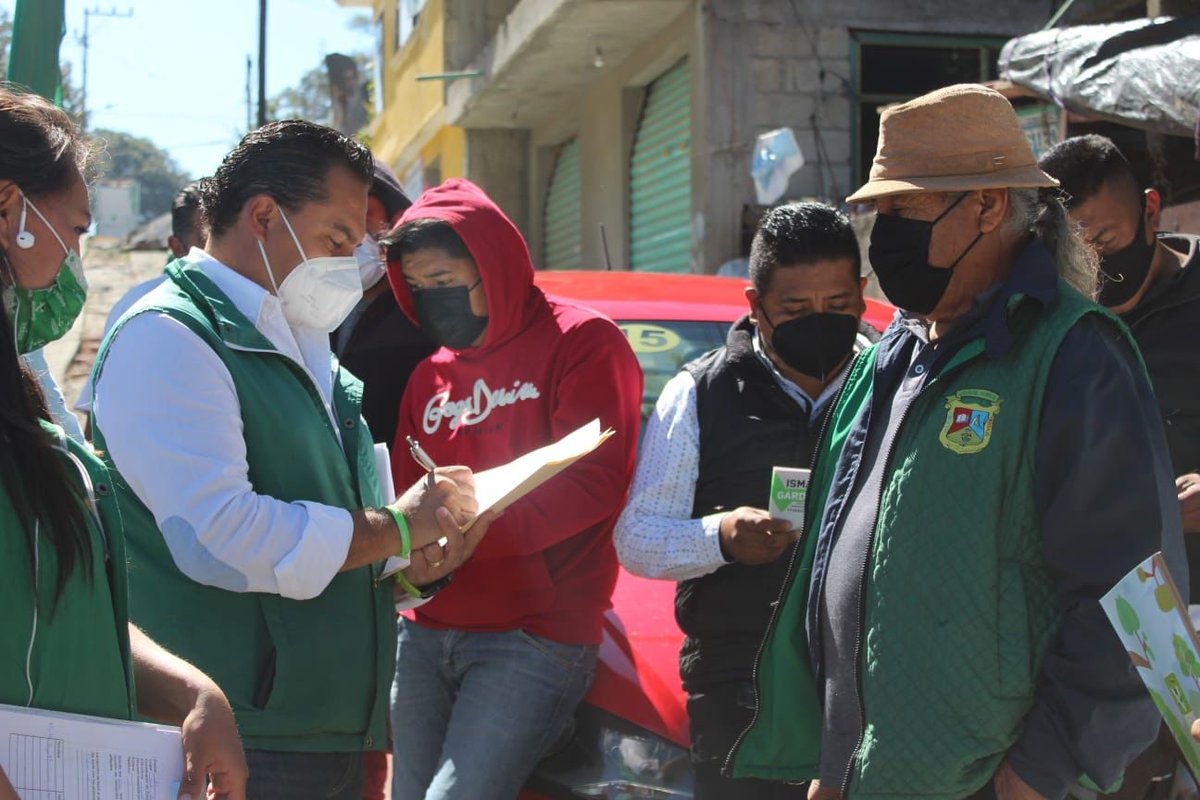 IsmaGardunoM's tweet photo. Mis amigos de #Mezapa saben que la mejor opción es el Verde. Como parte de la mejora que traeré a la comunidad está la ayuda a operadores de un sector muy olvidado, que es del transporte público, en su modalidad taxi. #TúEresTianguistenco https://t.co/KtuCzDWAkn