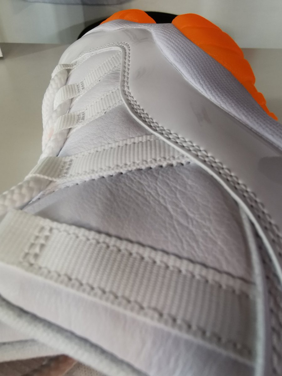 shoe101_off's tweet photo. Ideal para verano, hoy a las 18:30 tendremos el Review de este par πππ»
No se lo pierdan π
ΒΏSaben cuΓ‘l par es?
#nike #jordan #jordan11 #sneakerhead #sneakers #snkrs #swoosh #jumpman #michaeljordan #jordanwoman #hypemx #hype #hypebeast #jordan11low #orange #white #monterrey https://t.co/Moe42C3NIX