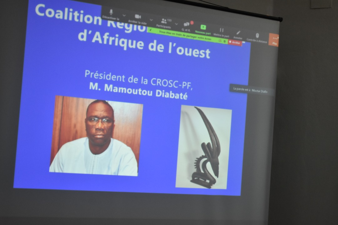 Dr Boubacar Diarra (@bouba_diarra1) on Twitter photo Après 10 ans de renforcement de capacité des @OSC_PF dans les 09 pays du partenariat de Ouagadougou, le projet @CS4FPPlus a pris fin ce jeudi 20 Mai à travers une cérémonie de clôture virtuelle faisant le bilan et les perspectives.
<a href="/IntraHealth/">IntraHealth International</a>
<a href="/RJASRPFMali1/">Réseau des Jeunes Ambassadeurs SR/PF MALI🇲🇱</a>
<a href="/ALLIANCEJASRPF/">Alliance des Jeunes Ambassadeurs pour la SR/PF/AO</a> Après 10 ans de renforcement de capacité des @OSC_PF dans les 09 pays du partenariat de Ouagadougou, le projet @CS4FPPlus a pris fin ce jeudi 20 Mai à travers une cérémonie de clôture virtuelle faisant le bilan et les perspectives.
<a href="/IntraHealth/">IntraHealth International</a>
<a href="/RJASRPFMali1/">Réseau des Jeunes Ambassadeurs SR/PF MALI🇲🇱</a>
<a href="/ALLIANCEJASRPF/">Alliance des Jeunes Ambassadeurs pour la SR/PF/AO</a>