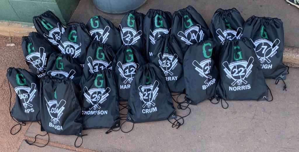 Last practice together for this group!!! State Bound #needtwomorewins

Thank you 8th Grade Moms for the Travel bags with all the treats!