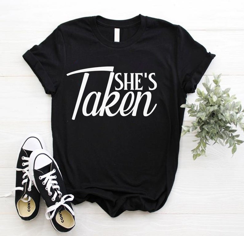 ReecyTees's tweet photo. She's Taken Unisex Jersey Short Sleeve Tee👕

🛒- https://t.co/zYL9ziL9rJ
👉More: https://t.co/MwggAiXllx

#tshirt #tshirtprint #tshirtstore #tshirtshop #tshirtstyle #tshirtslovers #tshirtonline #sports #sports_tshirt #mensfashion #womenfashion #summer #shortsleeve #Unisex_jersey https://t.co/lgxmm7oq7O
