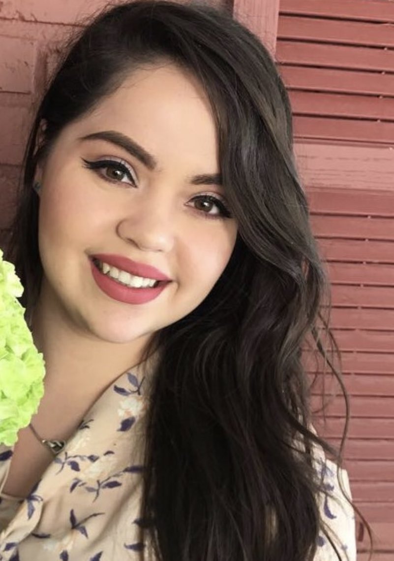 Vanessa Leon, Pre-K Dual Language teacher at Highland Hills is the Rising Star Teacher of the Year! ⭐️ Miss Leon would like to “give a big thanks to my students, colleagues, mentor teacher and principal for pushing me to grow and inspiring me”. <a href="/SAISDBilingual/">Dual Language , ESL & Migrant, SAISD</a>