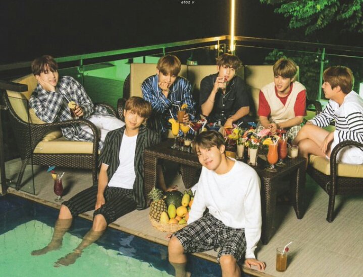 JuraBueltapia's tweet photo. Ahora no puedo imaginar un mundo sin ellos! 💜 
I'm voting for @BTS_twt for #BBMAsTopSocial https://t.co/ECfiamnLfH